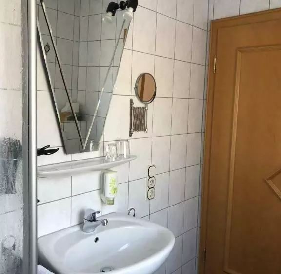 ユースホステル Weingut Lehnert Später
