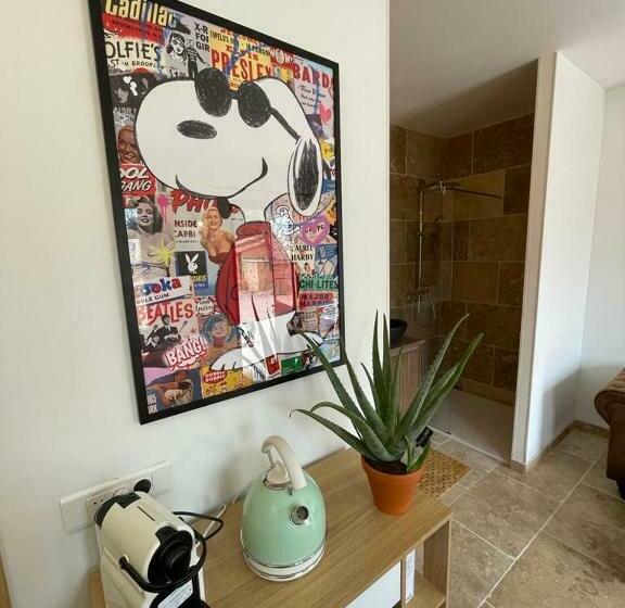 민박 Les Micocouliers