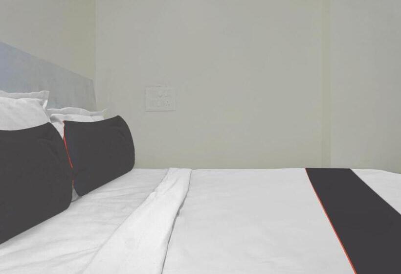 בית מלון כפרי Collection O Brahma Residency