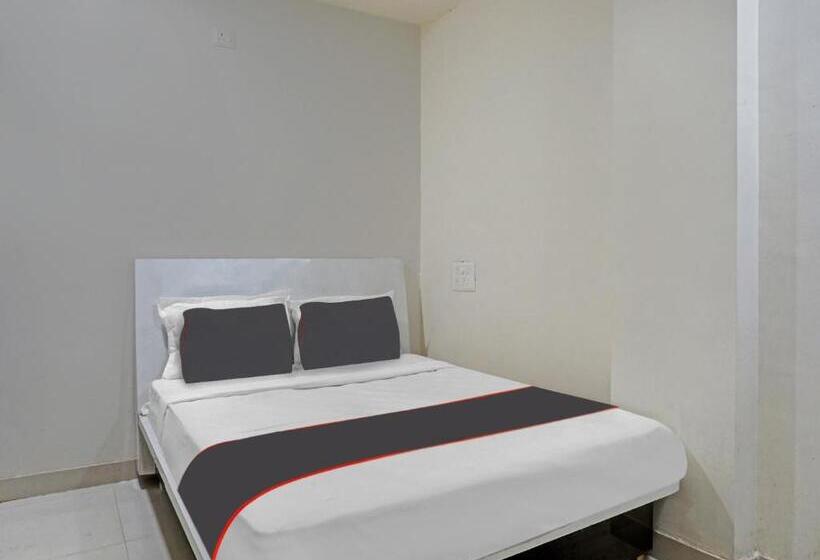 בית מלון כפרי Collection O Brahma Residency