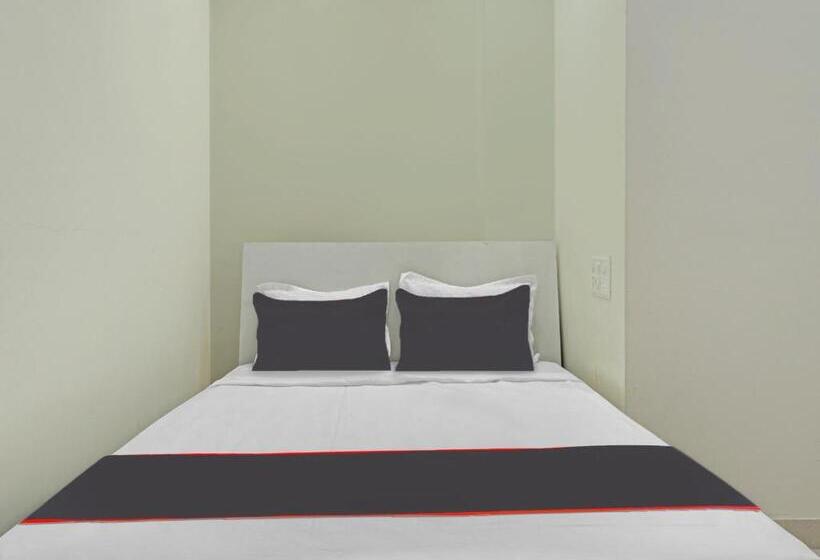 בית מלון כפרי Collection O Brahma Residency