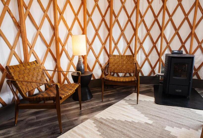 فندق Frontier Drive Inn