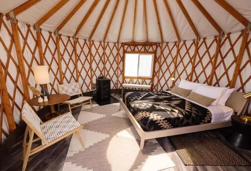 Hotelli Frontier Drive Inn