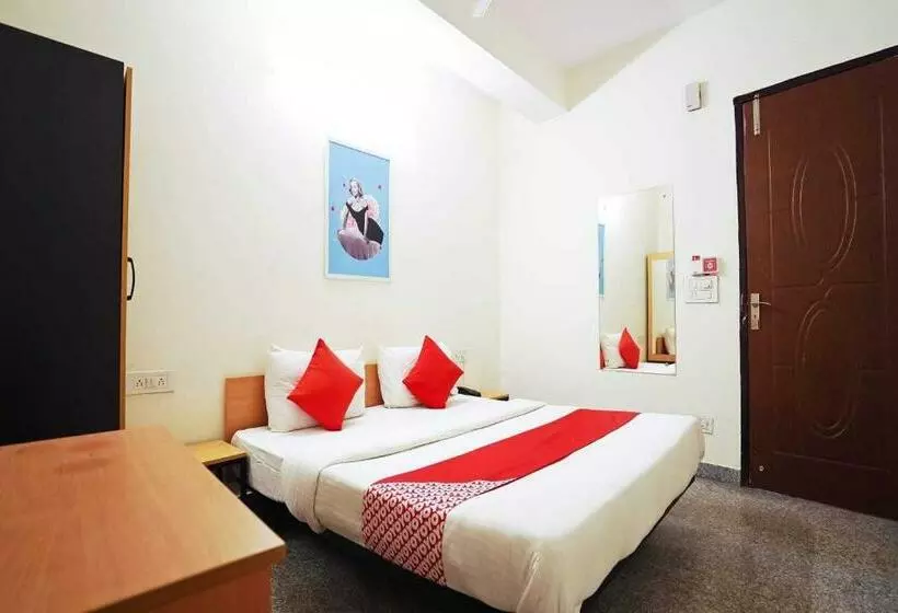 Hotelli Oyo Flagship 81093 Ps Palace