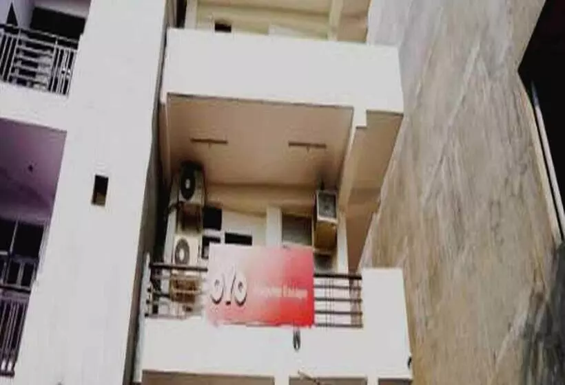 Hotelli Oyo Flagship 81093 Ps Palace