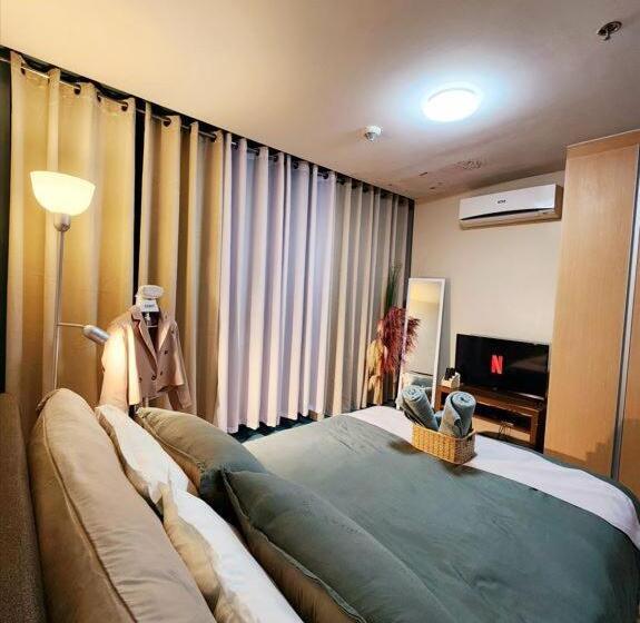 Modern Comforts 1br Urban Getaway In Bgc