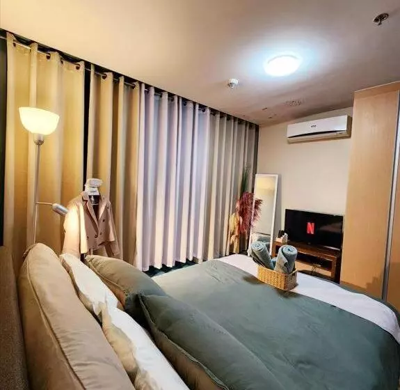 Modern Comforts 1br Urban Getaway In Bgc