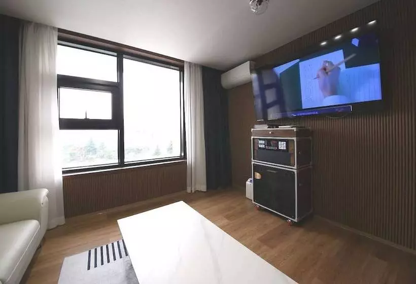 Browndot Hotel Jeonju Ajung