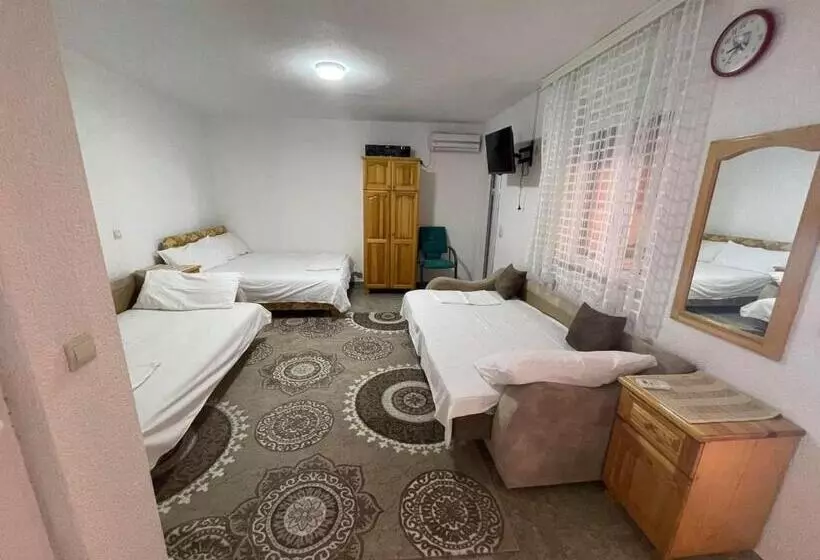 پانسیون Apartments Zeneva