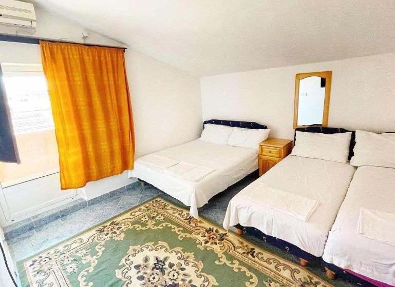 پانسیون Apartments Zeneva