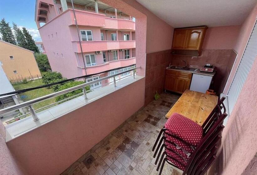 پانسیون Apartments Zeneva