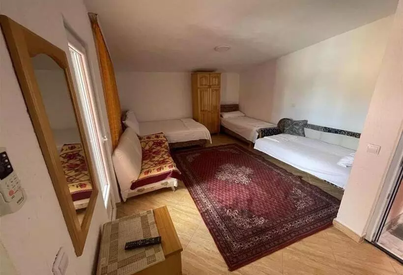 پانسیون Apartments Zeneva