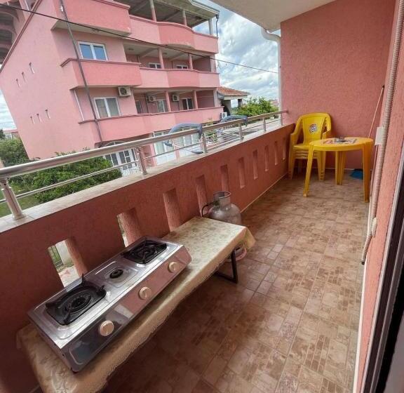 پانسیون Apartments Zeneva