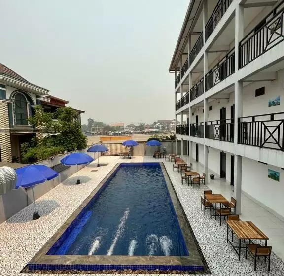 Vang Vieng Backpackers Hostel