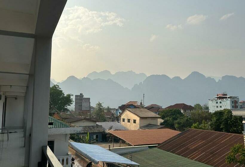 Vang Vieng Backpackers Hostel