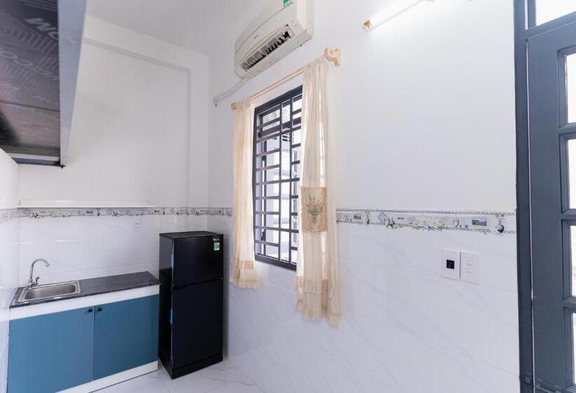 تختخواب و صبحانه Shiri House