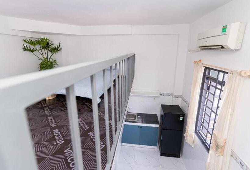 تختخواب و صبحانه Shiri House