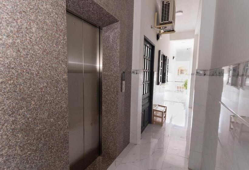 تختخواب و صبحانه Shiri House