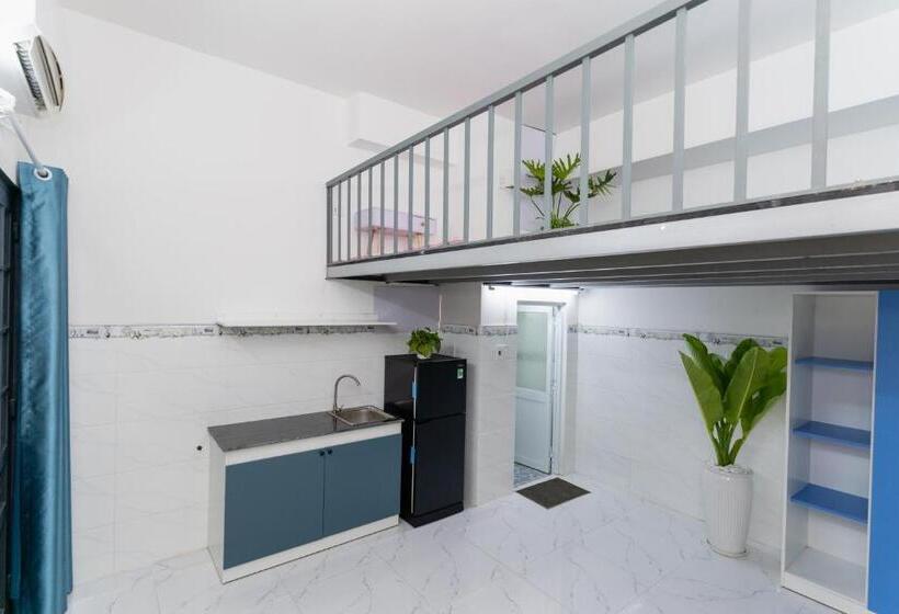 تختخواب و صبحانه Shiri House