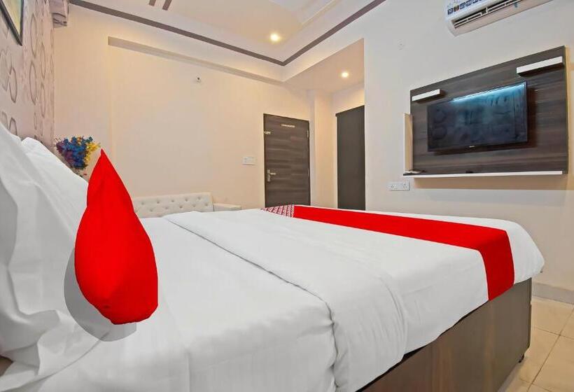 Collection O 80931 Hotel Vedansh