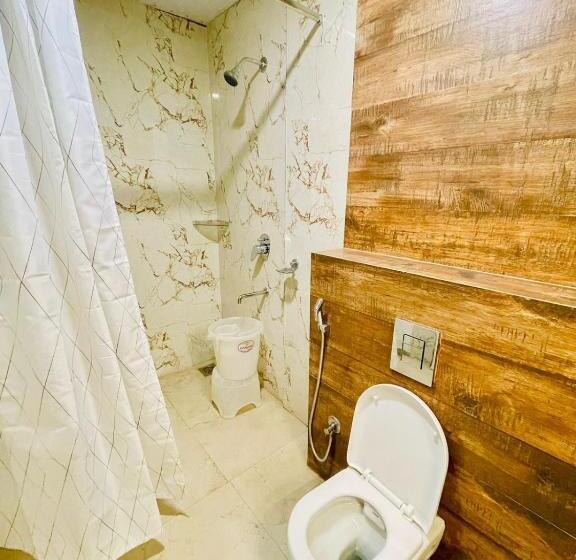 ホテル Lake View Airport Zone