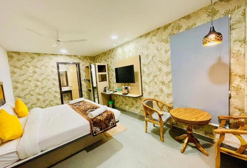 ホテル Lake View Airport Zone