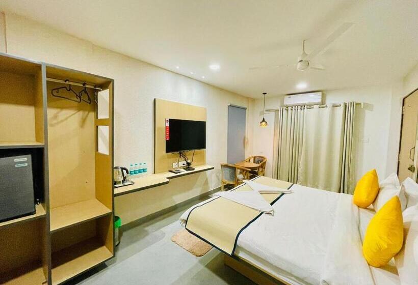 ホテル Lake View Airport Zone