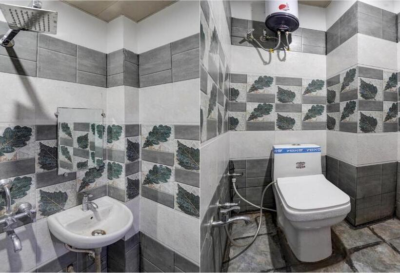 Hotel Oyo Flagship 81028 Ss