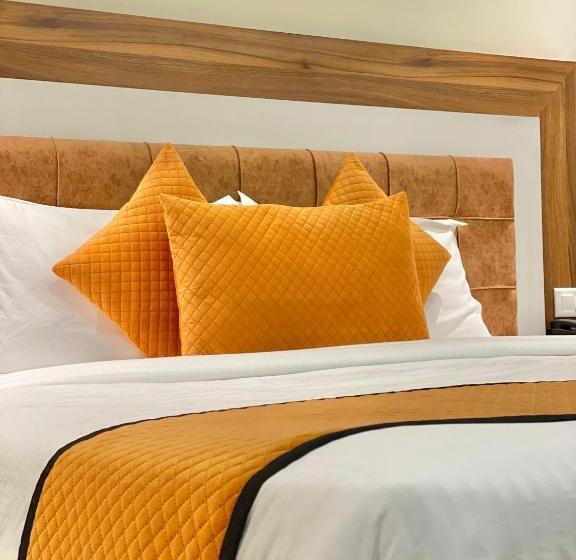 فندق White And Restaurant 300 Mtr From Golden Temple