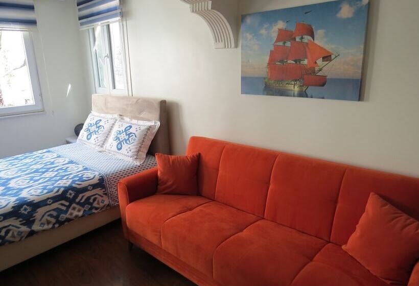 Istanberry Royal Apartments