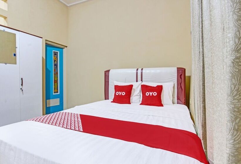 Hotelli Oyo 92296 Amole Paviliun Syariah