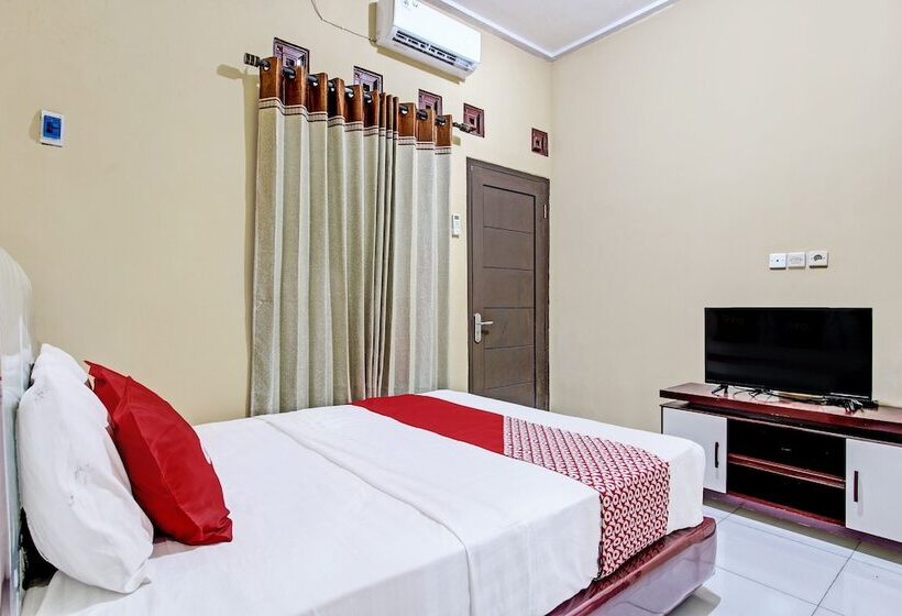 Hotelli Oyo 92296 Amole Paviliun Syariah