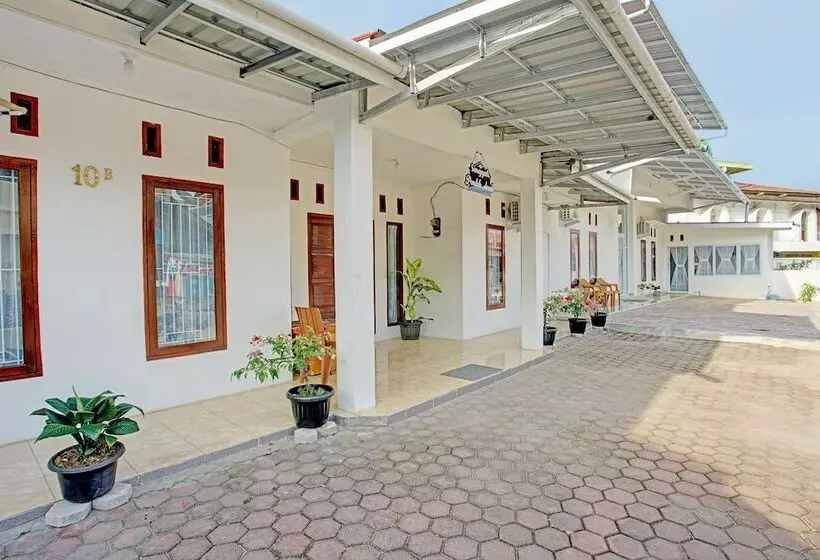 هتل Capital O 92358 Pondok Amak Syariah