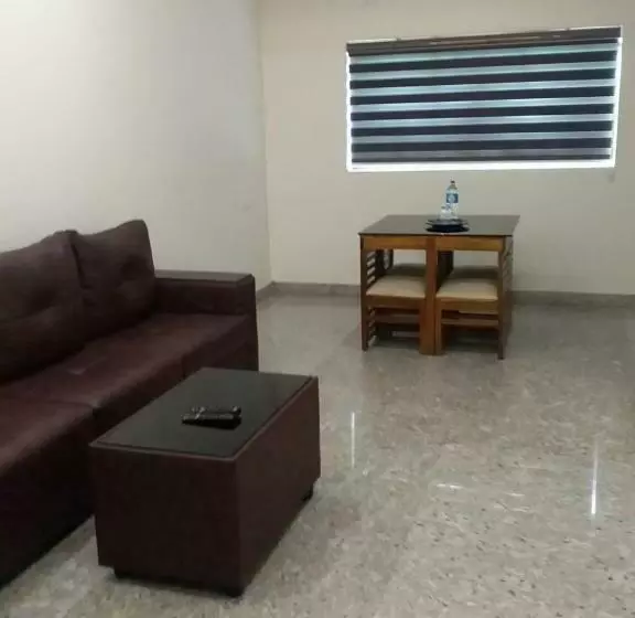 Hotelli Redbell Suites Residency
