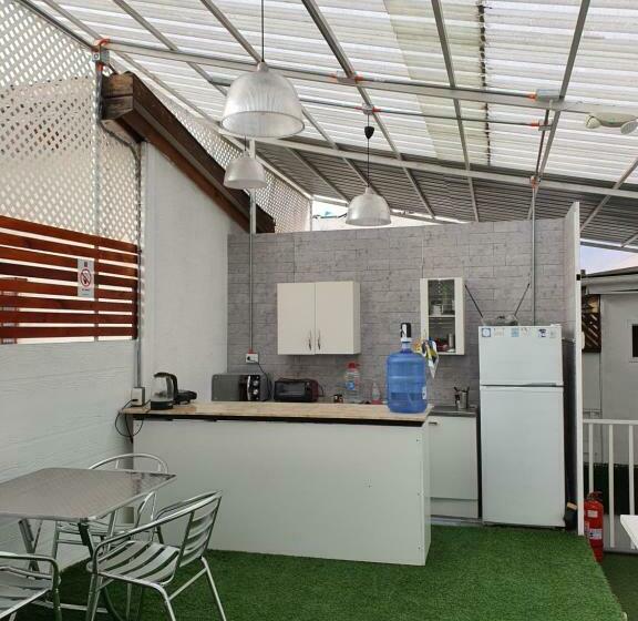 بنسيون Hostal Costa Brava