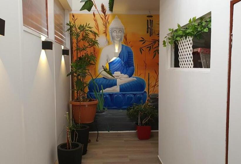 بنسيون Hostal Costa Brava