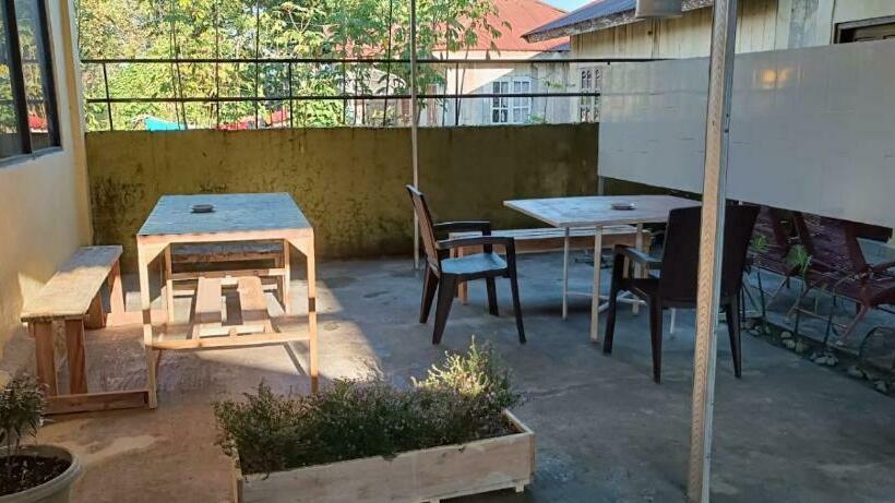 Пансион Tange Guest House