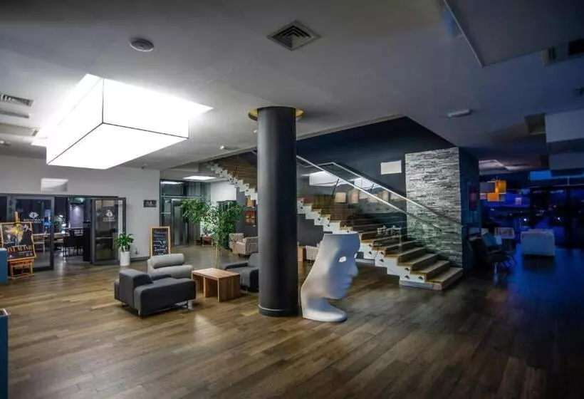 فندق Bonifacio Spa&sport Resort