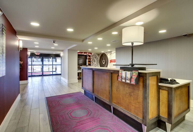 בית מלון כפרי Hampton Inn & Suites Cordele