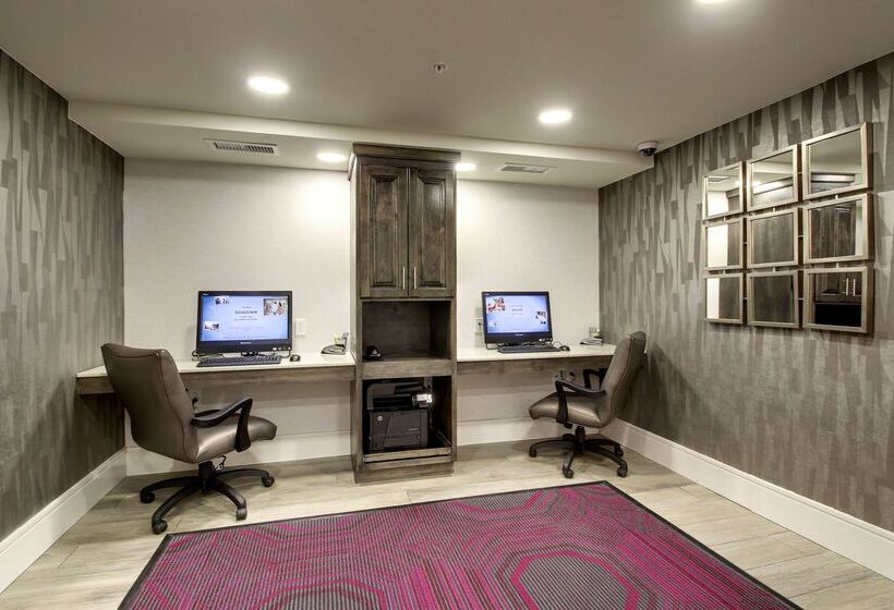 בית מלון כפרי Hampton Inn & Suites Cordele