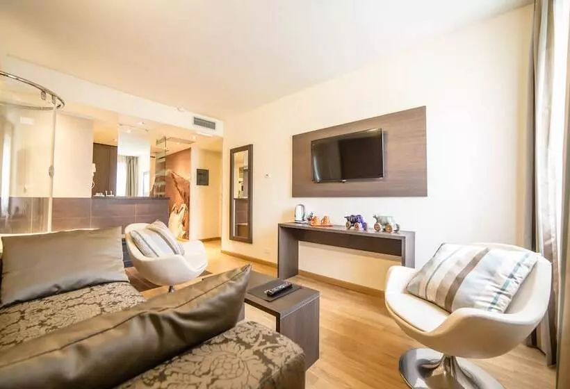 Hb Aosta Hotel & Balcony Spa