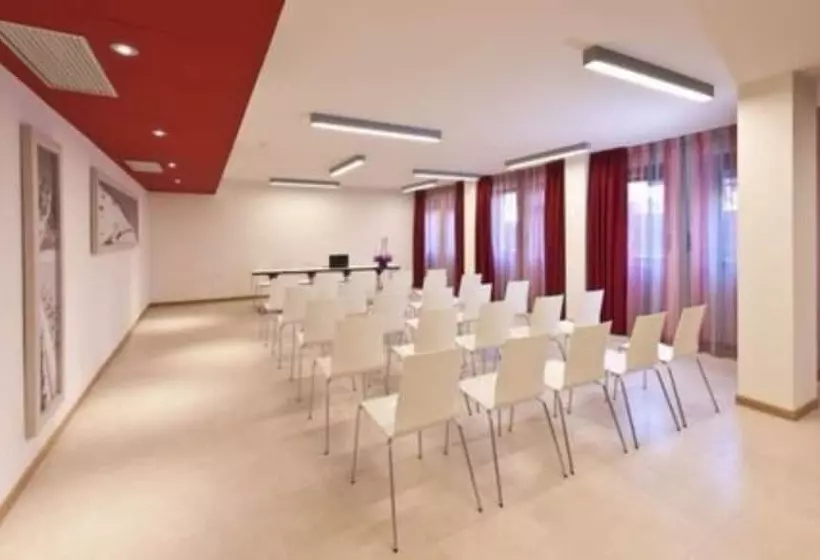 Hb Aosta Hotel & Balcony Spa