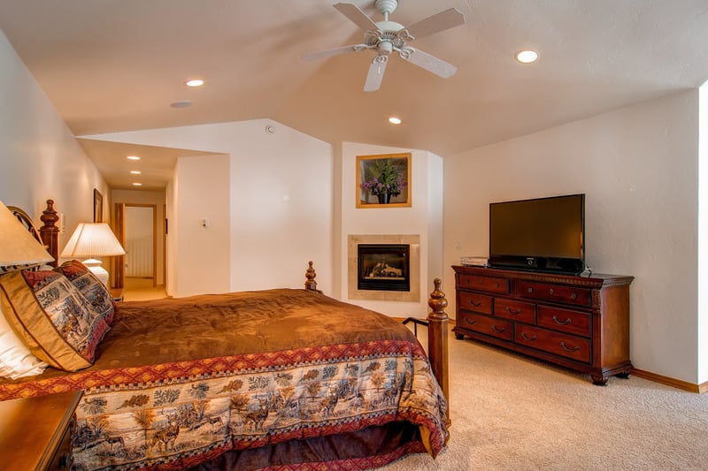 هتل Highlands Ridge Retreat By Pinnacle Lodging