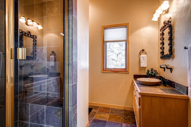 هتل Highlands Ridge Retreat By Pinnacle Lodging