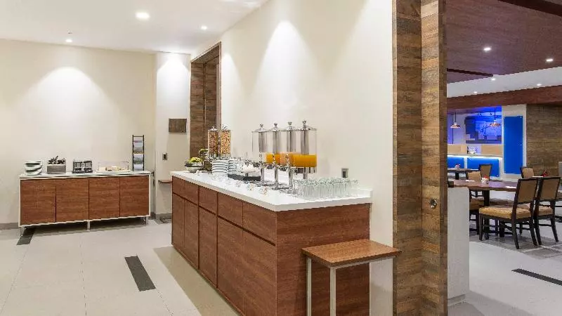ホテル Holiday Inn Express   Mexico Basilica, An Ihg