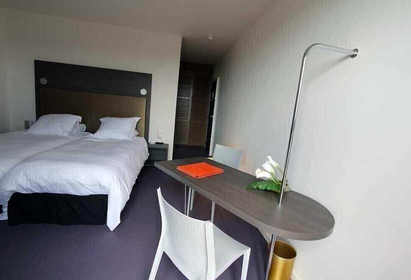 ホテル Hôtel Restaurant La Montagne De Brancion