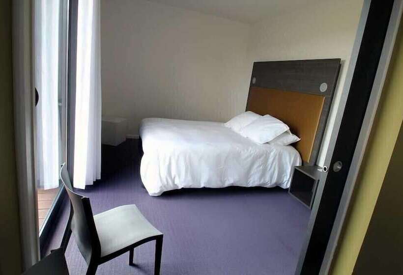 ホテル Hôtel Restaurant La Montagne De Brancion