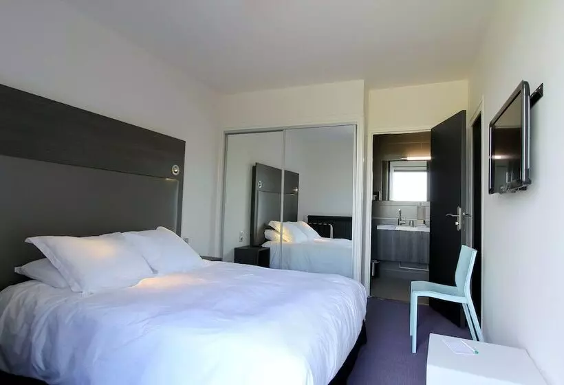 ホテル Hôtel Restaurant La Montagne De Brancion