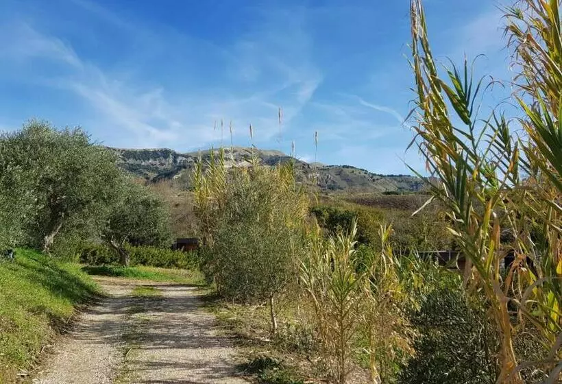 هتل Il Bevaio Di Corleone