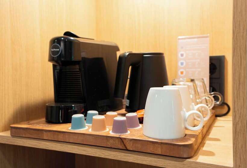 ホテル Kontakt Der Kontinenten